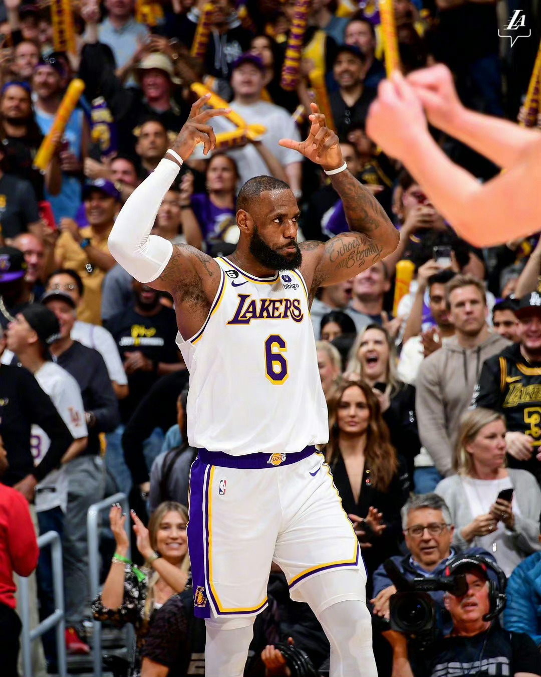 奇异果体育入口-关于詹姆斯连续三场比赛得分超过比赛规则变更，澳大利亚队不断突破！的信息