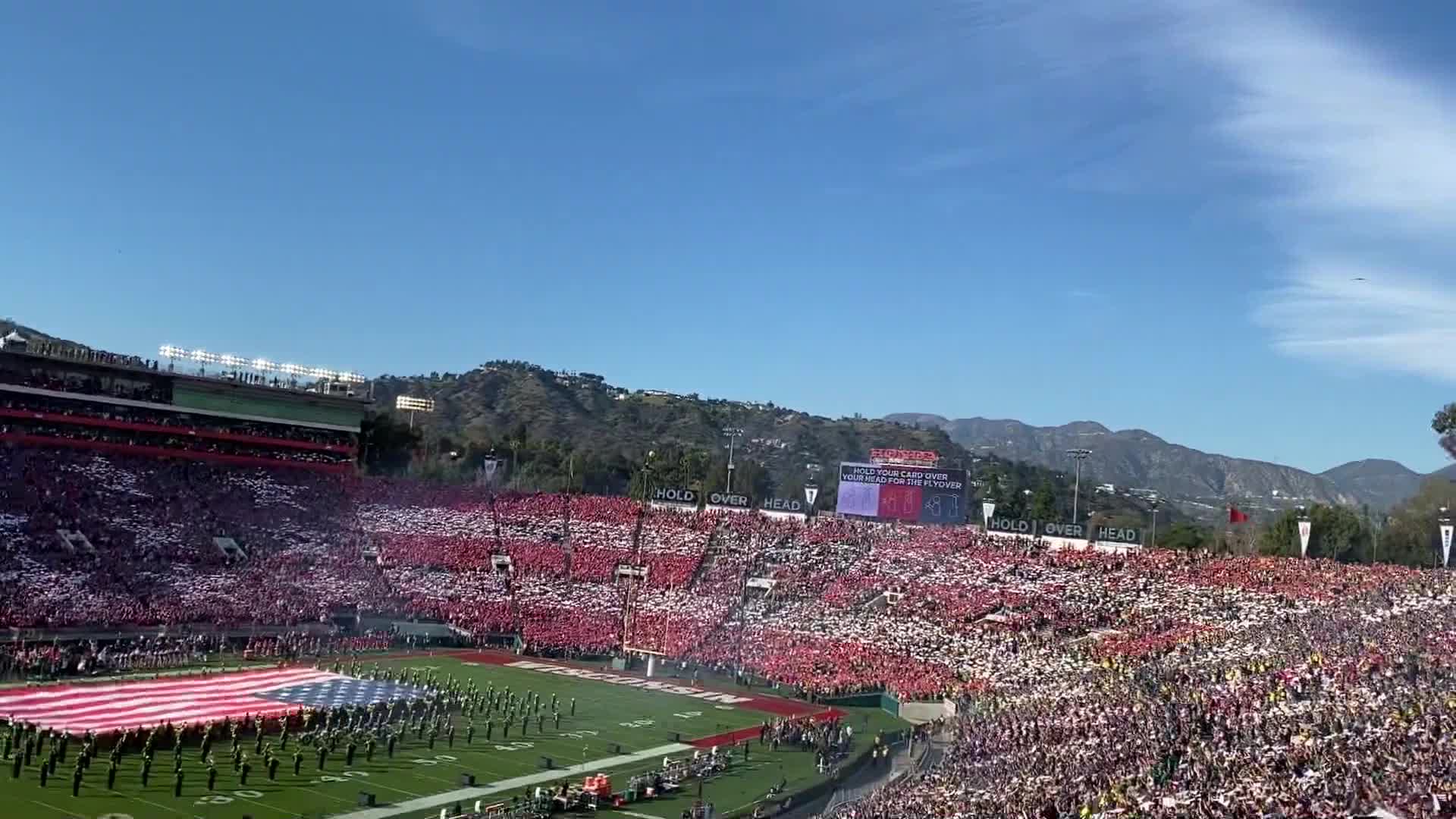 奇异果体育入口-Doinb重返赛场，比赛局势复杂首场状态出色，皇家马德里观众沸腾！