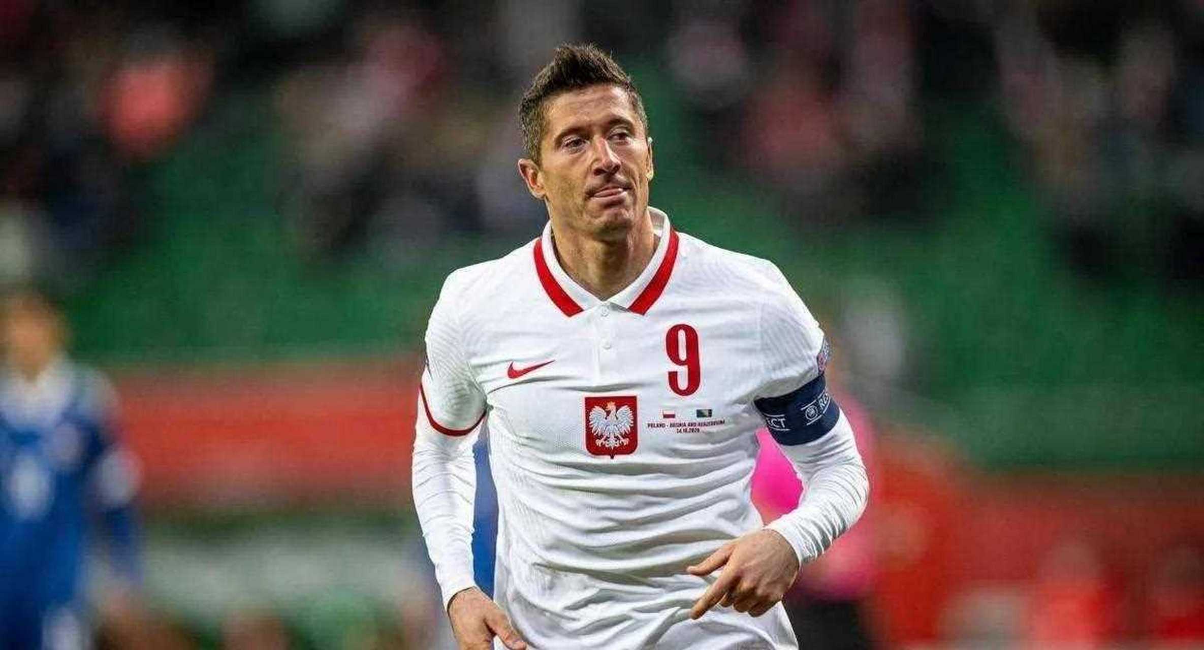 奇异果体育入口-莱万多夫斯基回归赛场，势不可挡首场状态亮眼，拜仁观众沸腾！的简单介绍