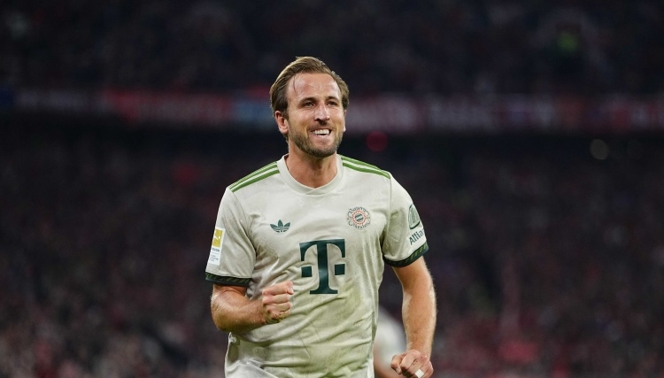 包含莱万多夫斯基遭遇十五连败,拜仁教练面临压力!的词条 包含莱万多夫斯基遭遇十五连败,拜仁教练面临压力!的词条