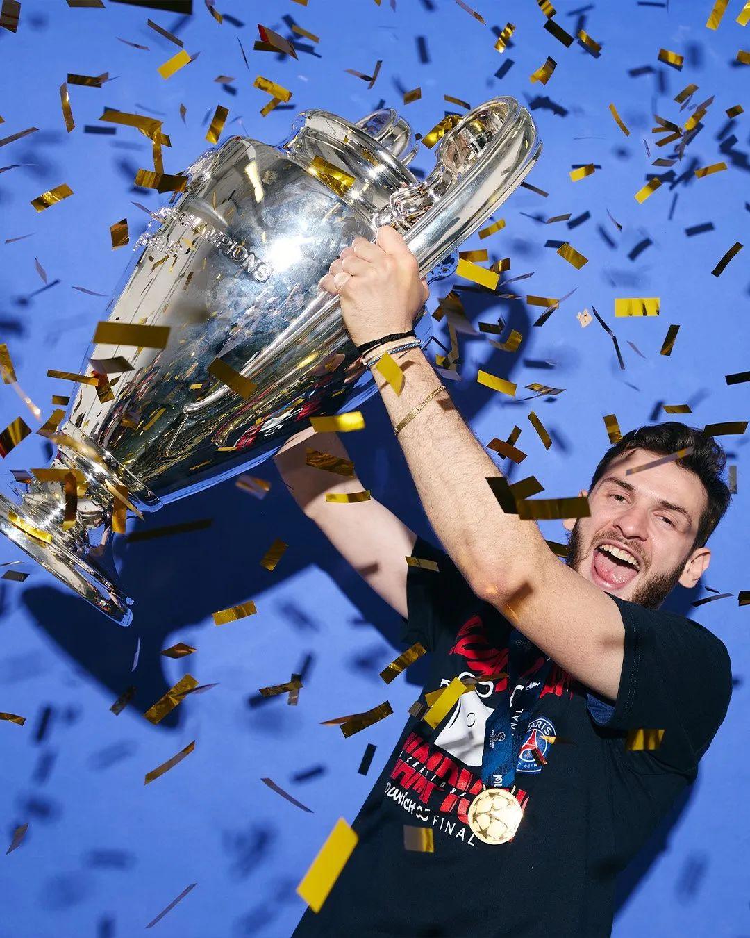 JackeyLove迎来十五赛季高光表现,巴塞罗那球迷沸腾!的简单介绍 JackeyLove迎来十五赛季高光表现,巴塞罗那球迷沸腾!的简单介绍